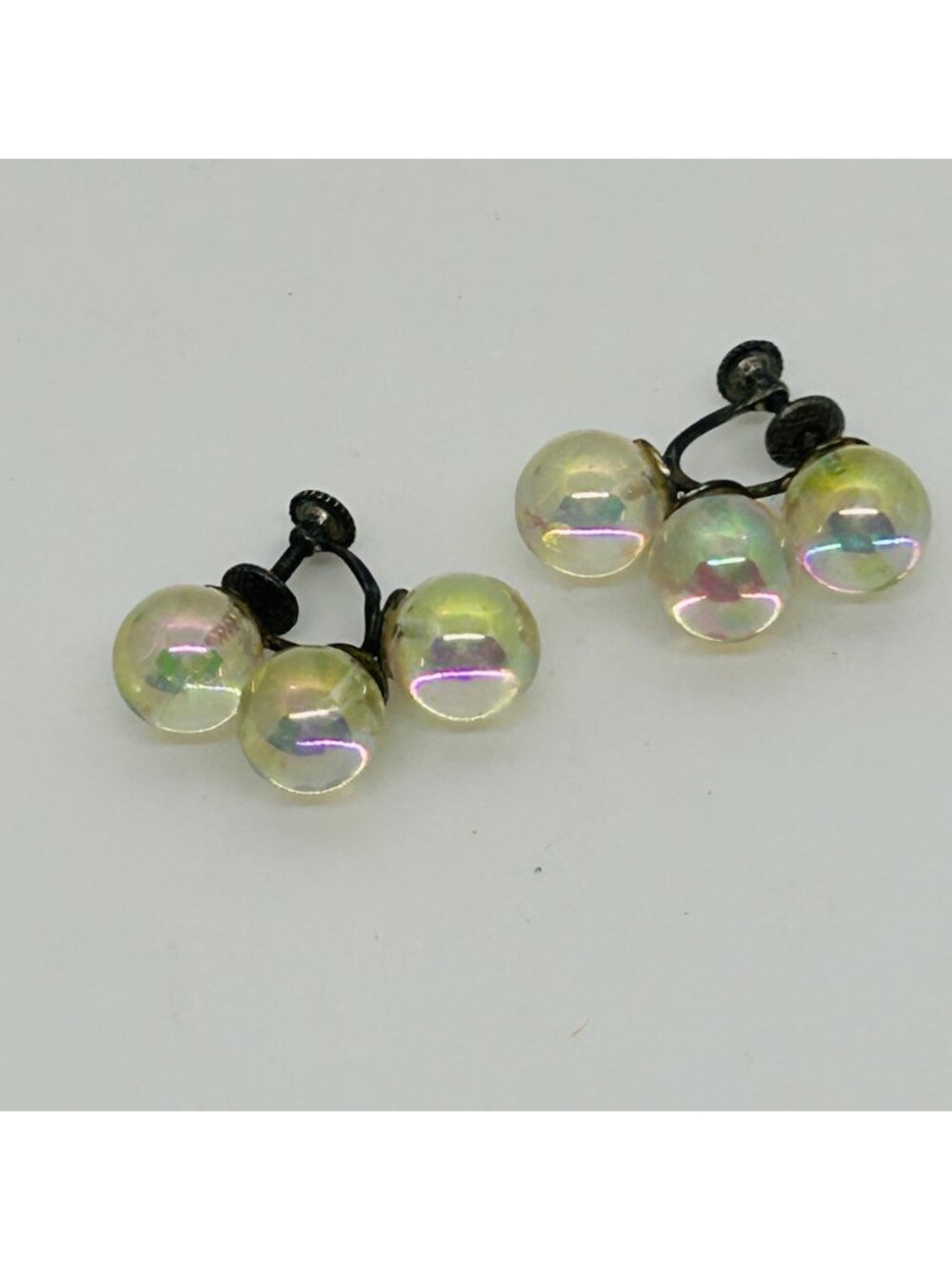 Iridescent Soap Bubble Screwback Earring Rainbow Lucite Bauble Cluster Vintage